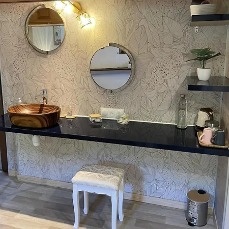 Péniche Le Pescalune - Chambre d'hôtes Arles Esterno foto